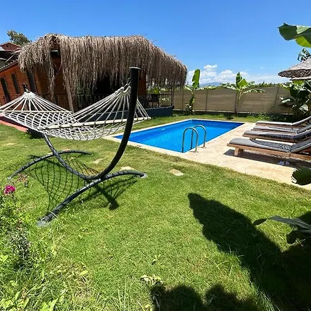 Fethiyede Jakuzili, Ozel Havuzlu 2+1villa Bananas *